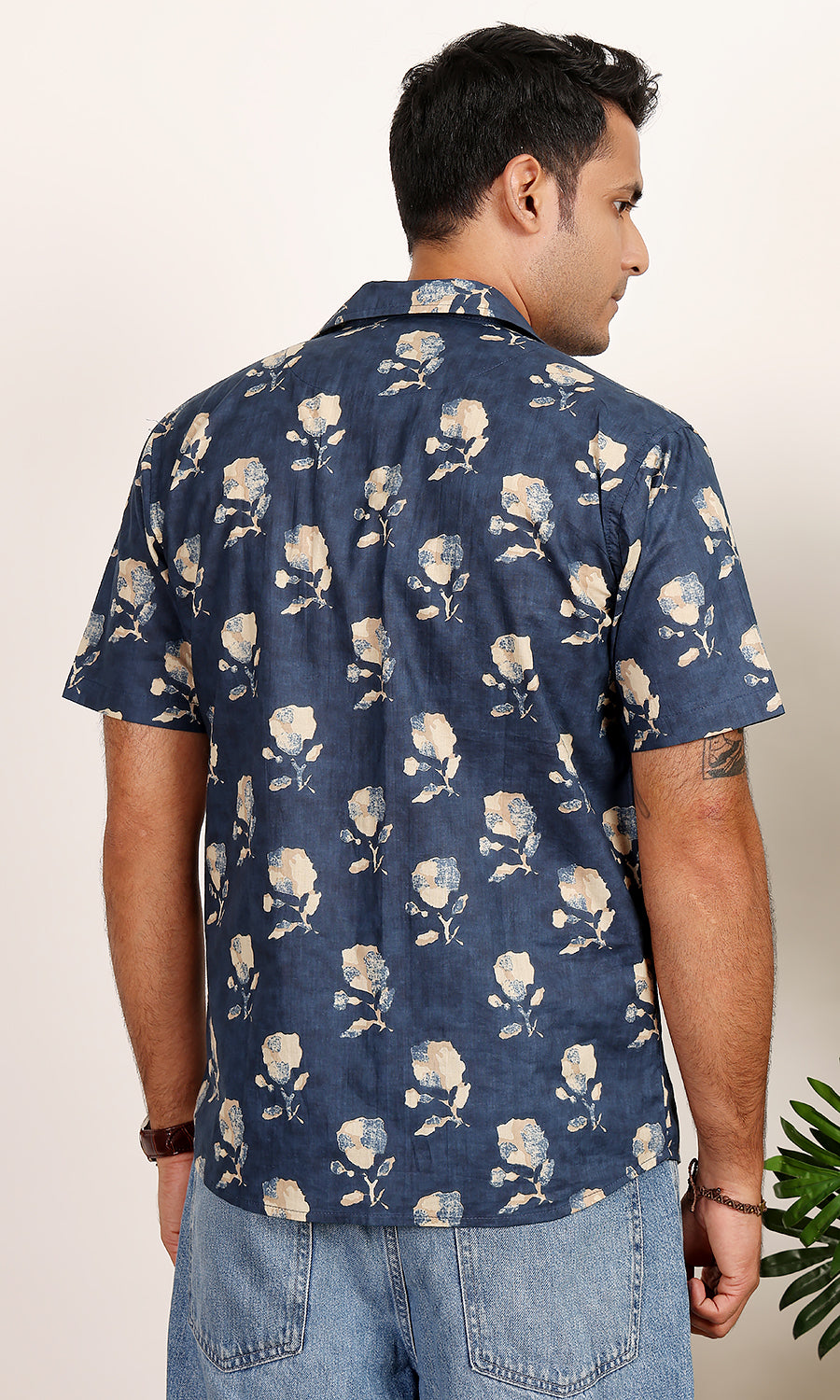 Mountain ivy printed shirt