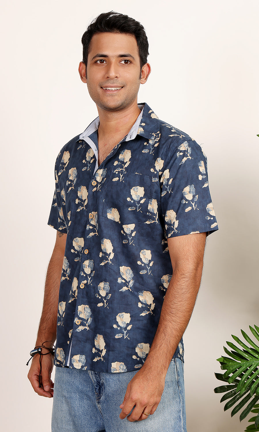 Mountain ivy printed shirt