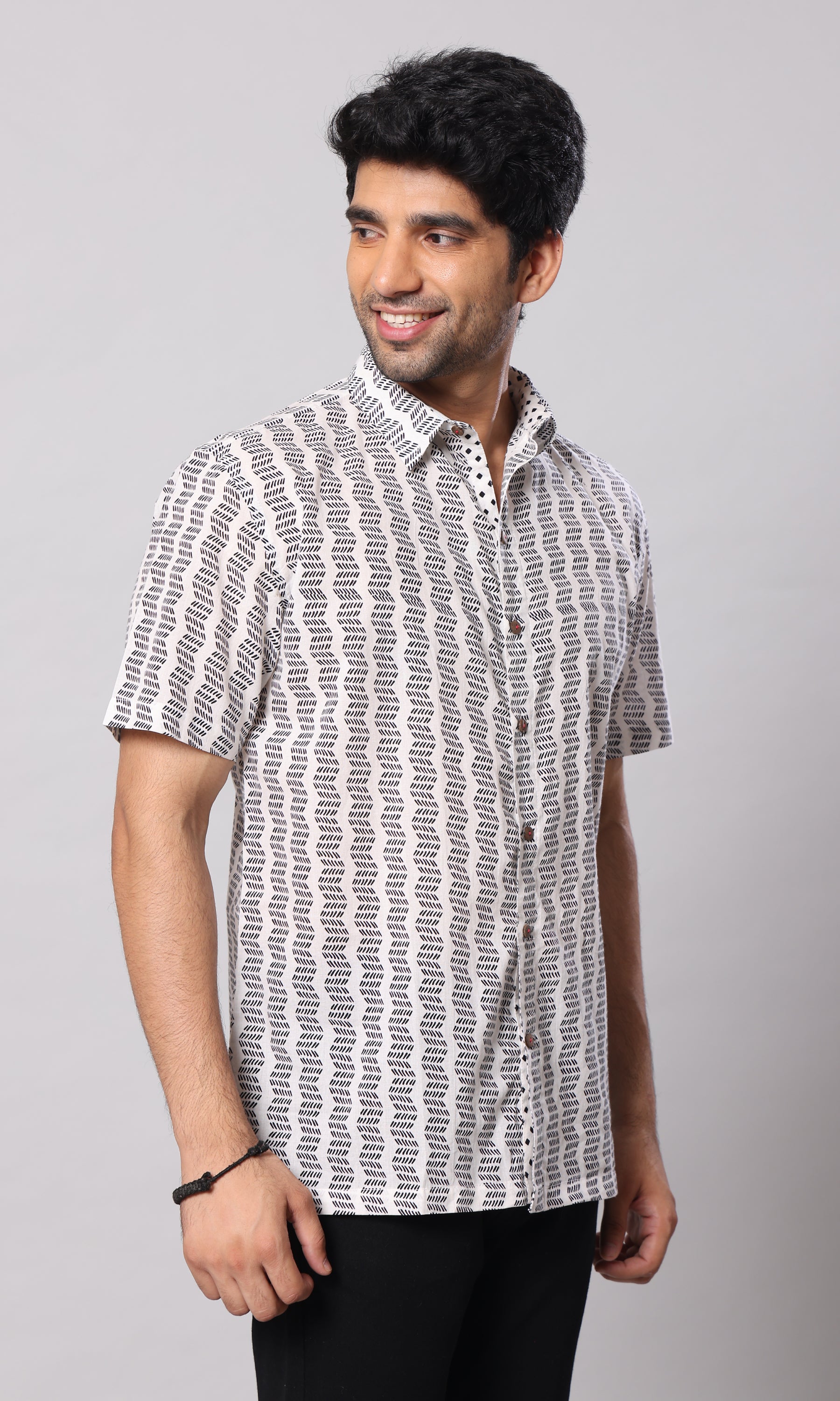 Zebrina - Black & White